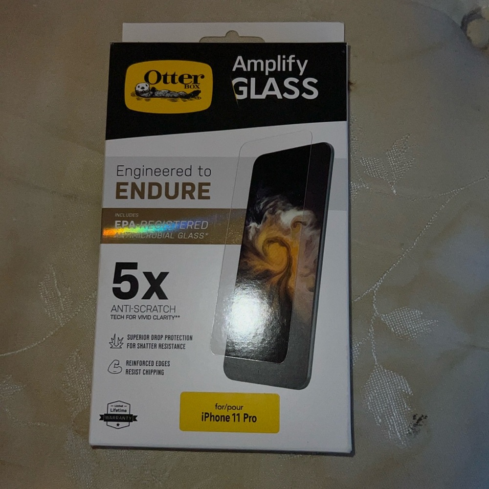 Otterbox iPhone 11 Pro Amplify glass screen protector